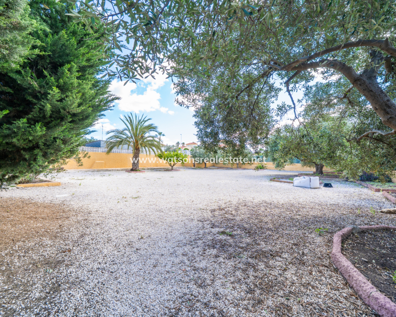 Venta - Chalet Independiente - Urb. La Marina