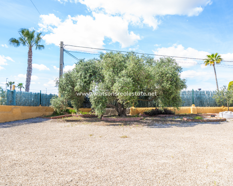 Venta - Chalet Independiente - Urb. La Marina
