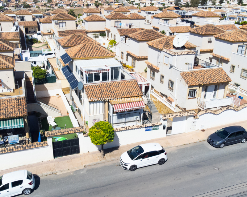 Venta - Chalet Independiente - Urb. La Marina
