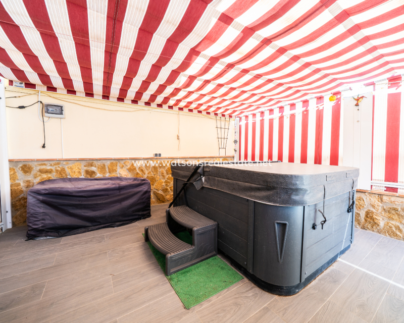 Venta - Chalet Independiente - Urb. La Marina