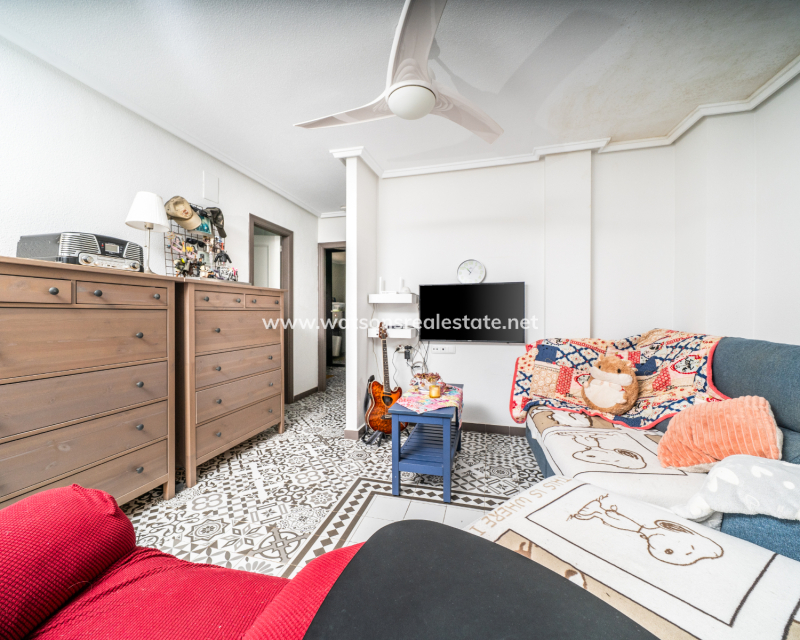Venta - Chalet Independiente - Urb. La Marina