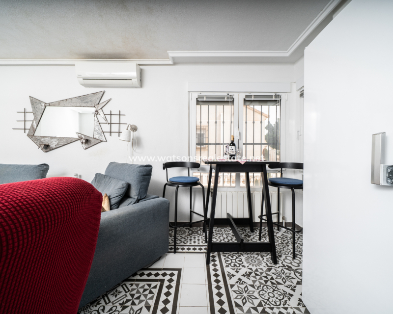 Venta - Chalet Independiente - Urb. La Marina