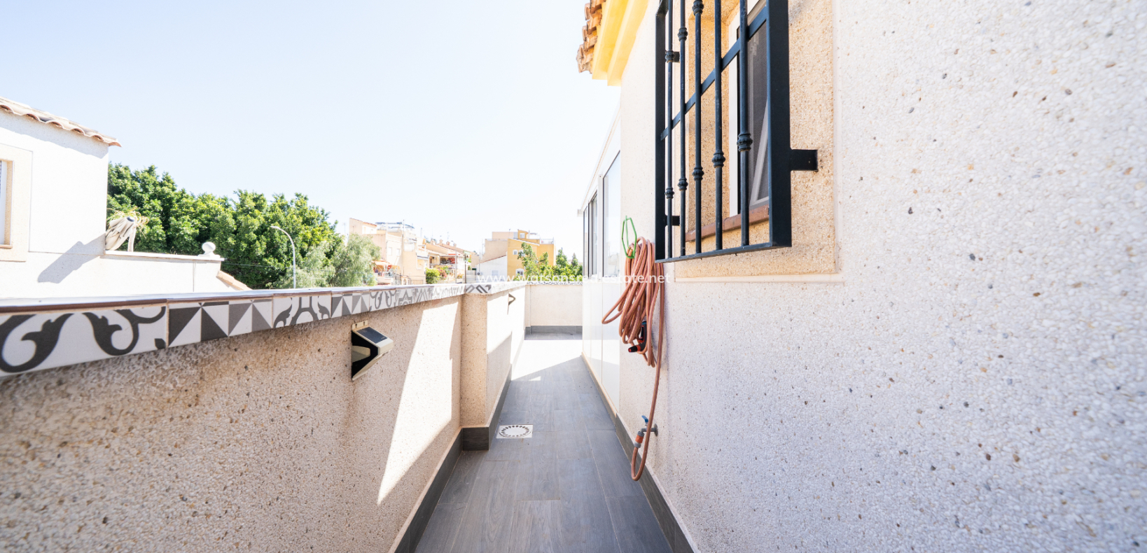Venta - Chalet Independiente - Urb. La Marina