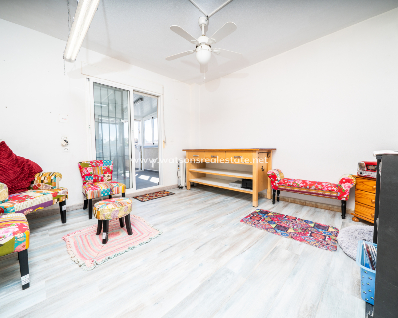 Venta - Chalet Independiente - Urb. La Marina
