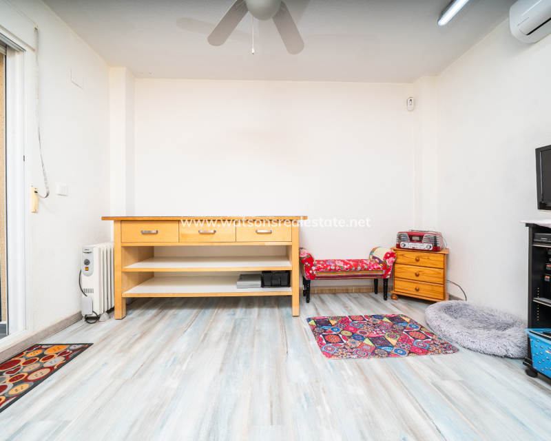 Venta - Chalet Independiente - Urb. La Marina