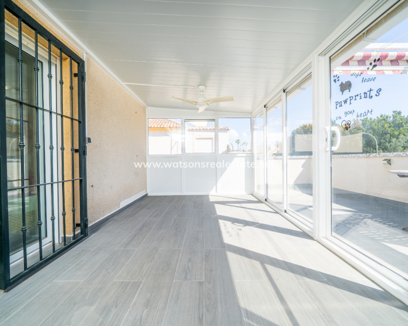 Venta - Chalet Independiente - Urb. La Marina