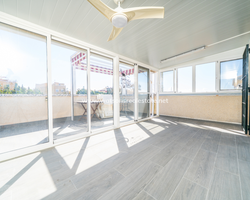 Venta - Chalet Independiente - Urb. La Marina