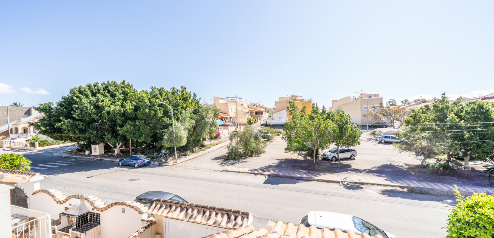 Venta - Chalet Independiente - Urb. La Marina