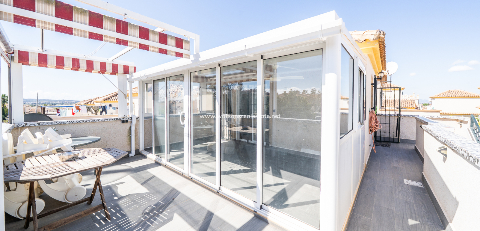 Venta - Chalet Independiente - Urb. La Marina