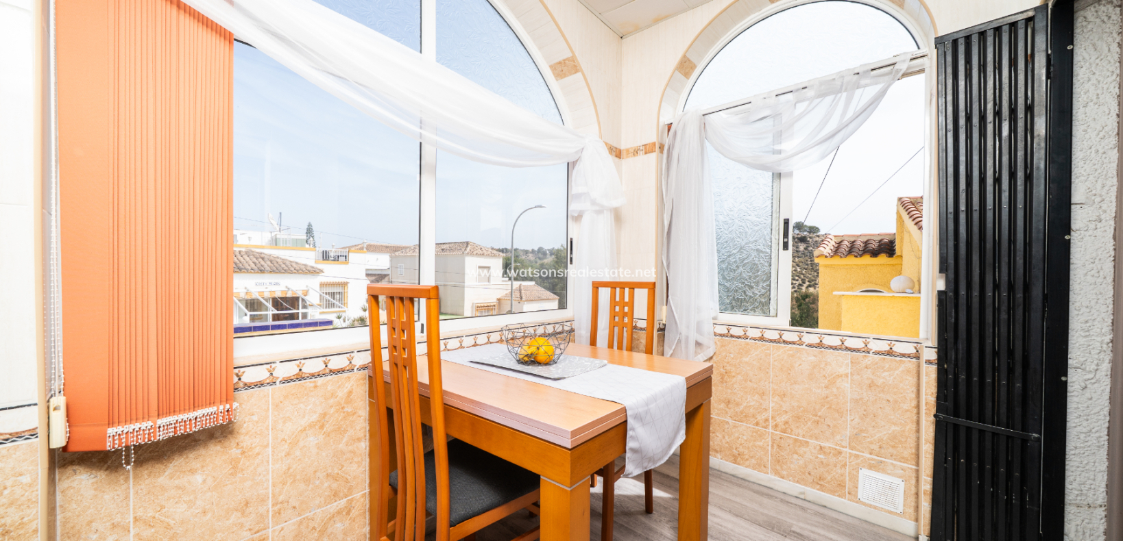 Venta - Chalet Independiente - Urb. La Marina