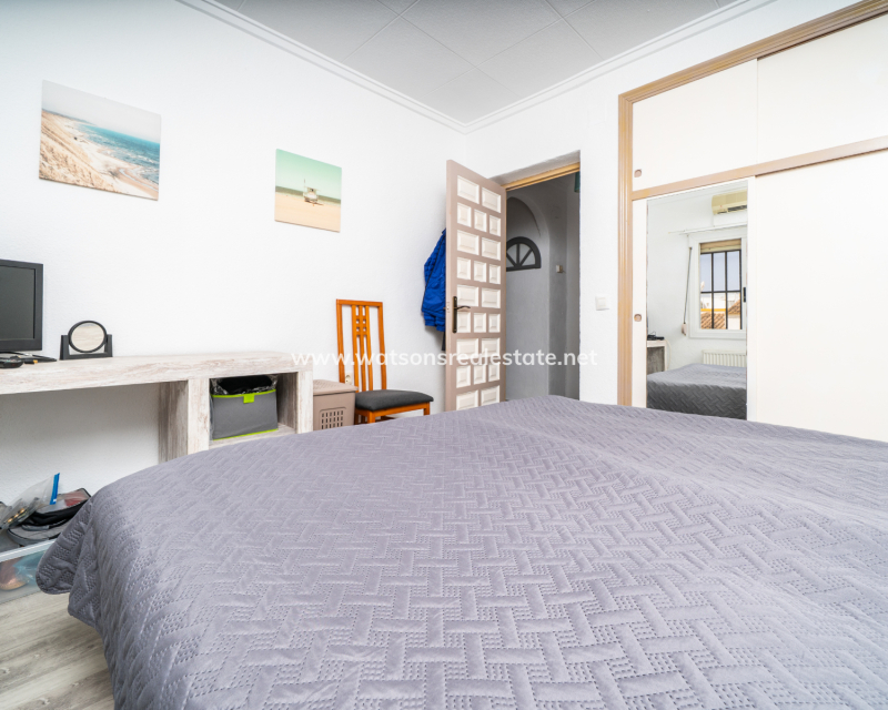 Venta - Chalet Independiente - Urb. La Marina