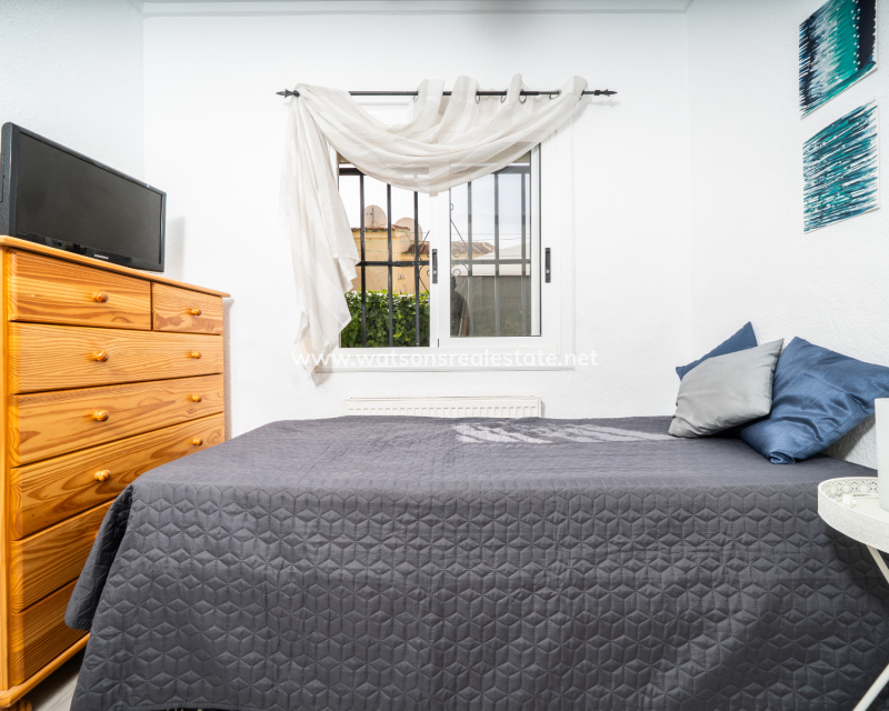 Venta - Chalet Independiente - Urb. La Marina