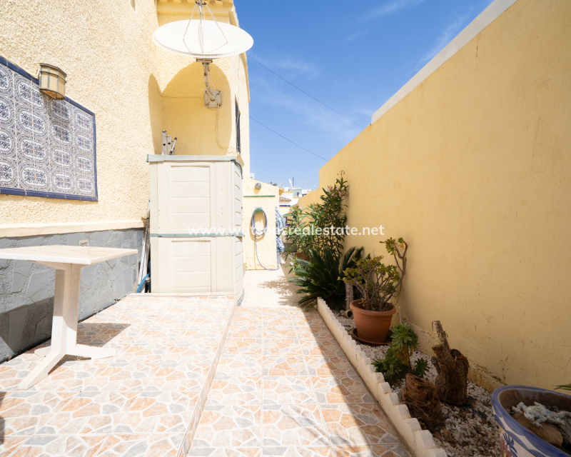 Venta - Chalet Independiente - Urb. La Marina