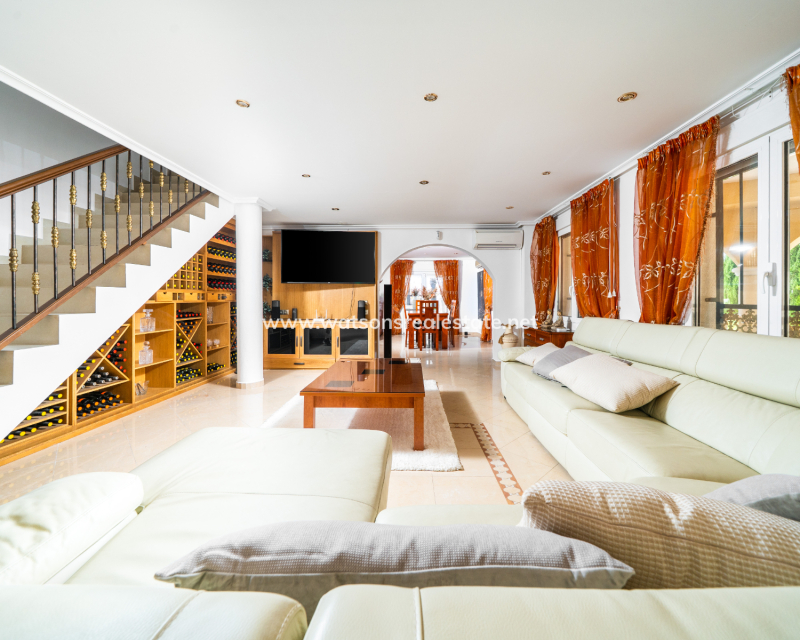 Venta - Chalet Independiente - Urb. La Marina
