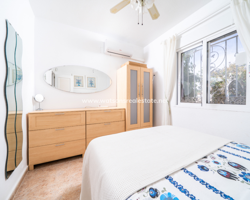 Venta - Chalet Independiente - Urb. La Marina