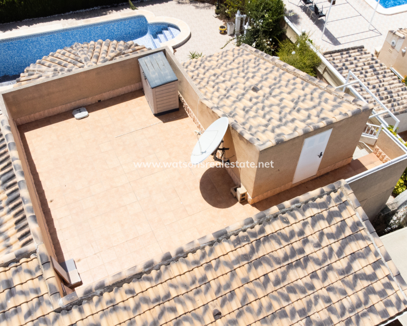 Venta - Chalet Independiente - Urb. La Marina