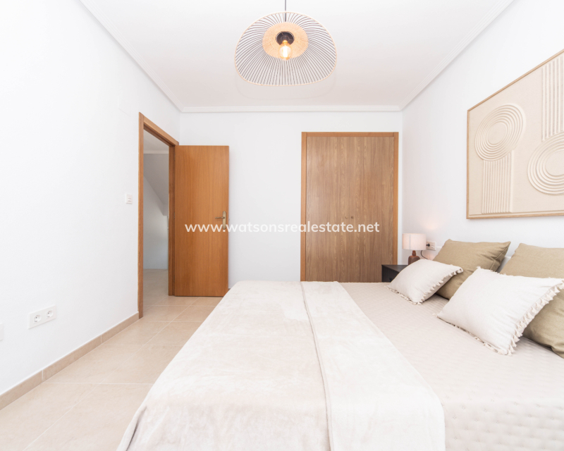 Venta - Chalet Independiente - Urb. La Marina