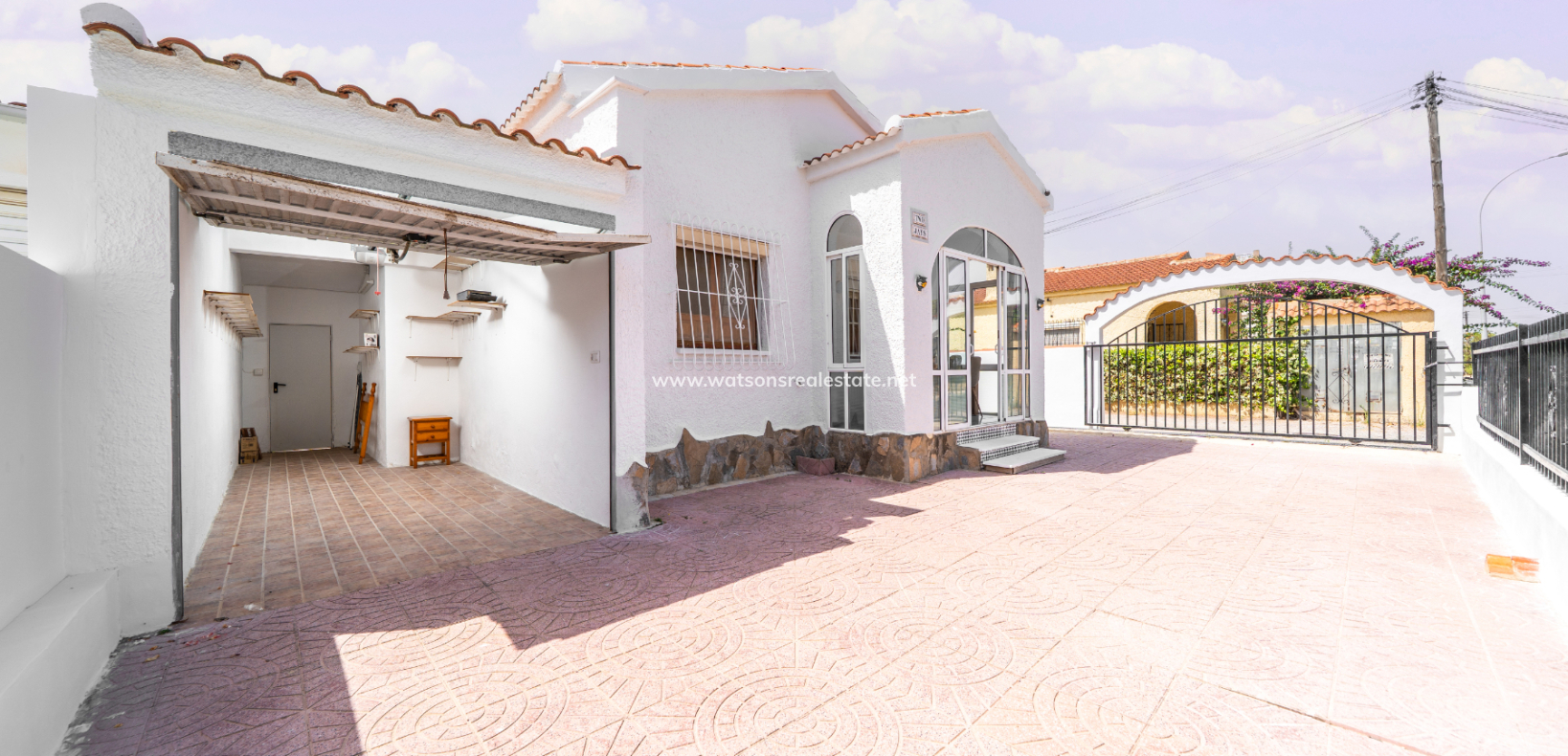 Venta - Chalet Independiente - Urb. La Marina