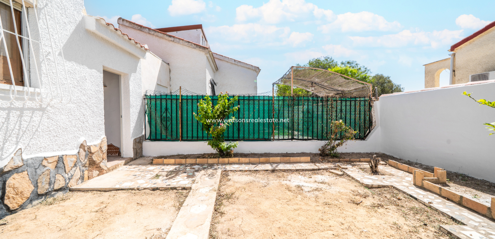 Venta - Chalet Independiente - Urb. La Marina
