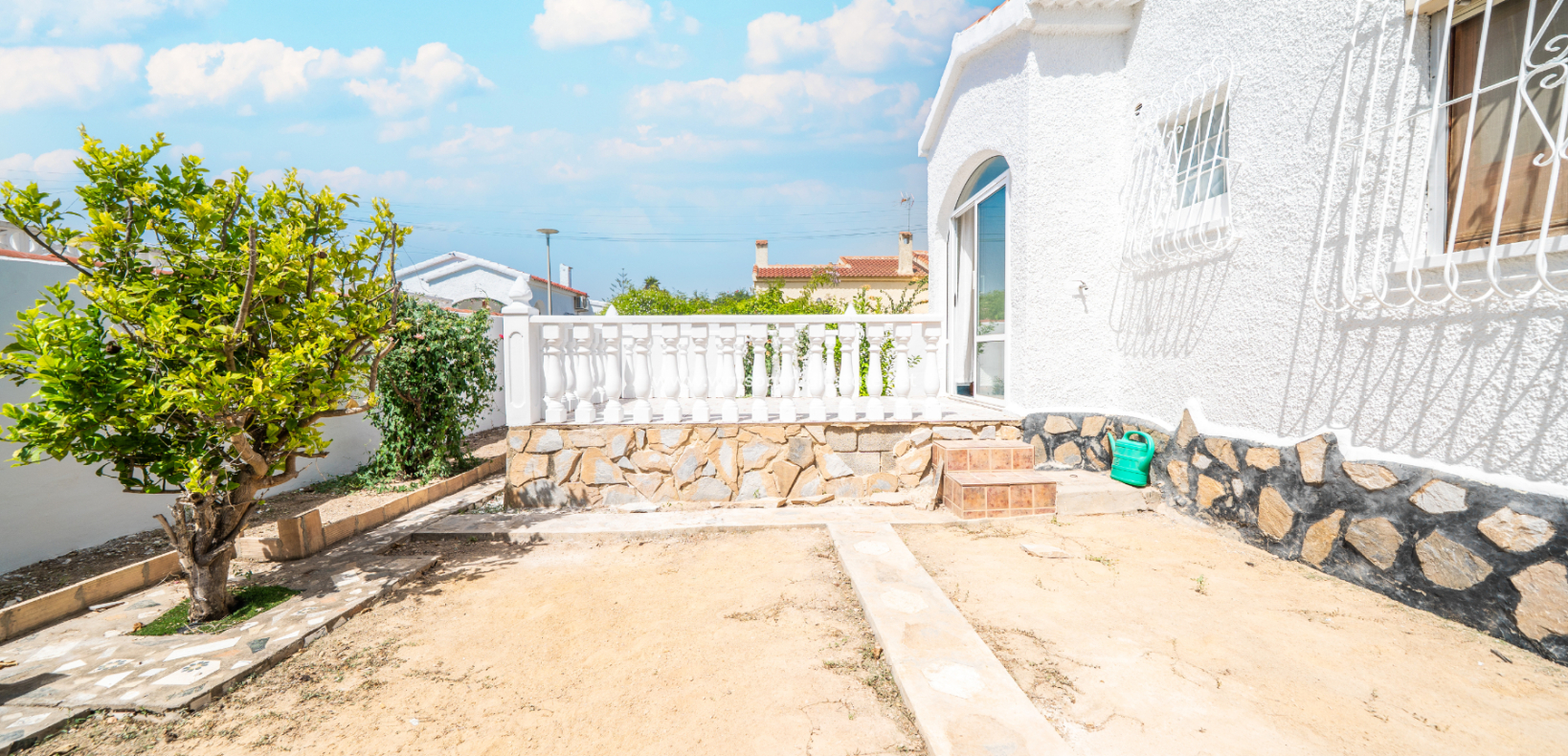 Venta - Chalet Independiente - Urb. La Marina
