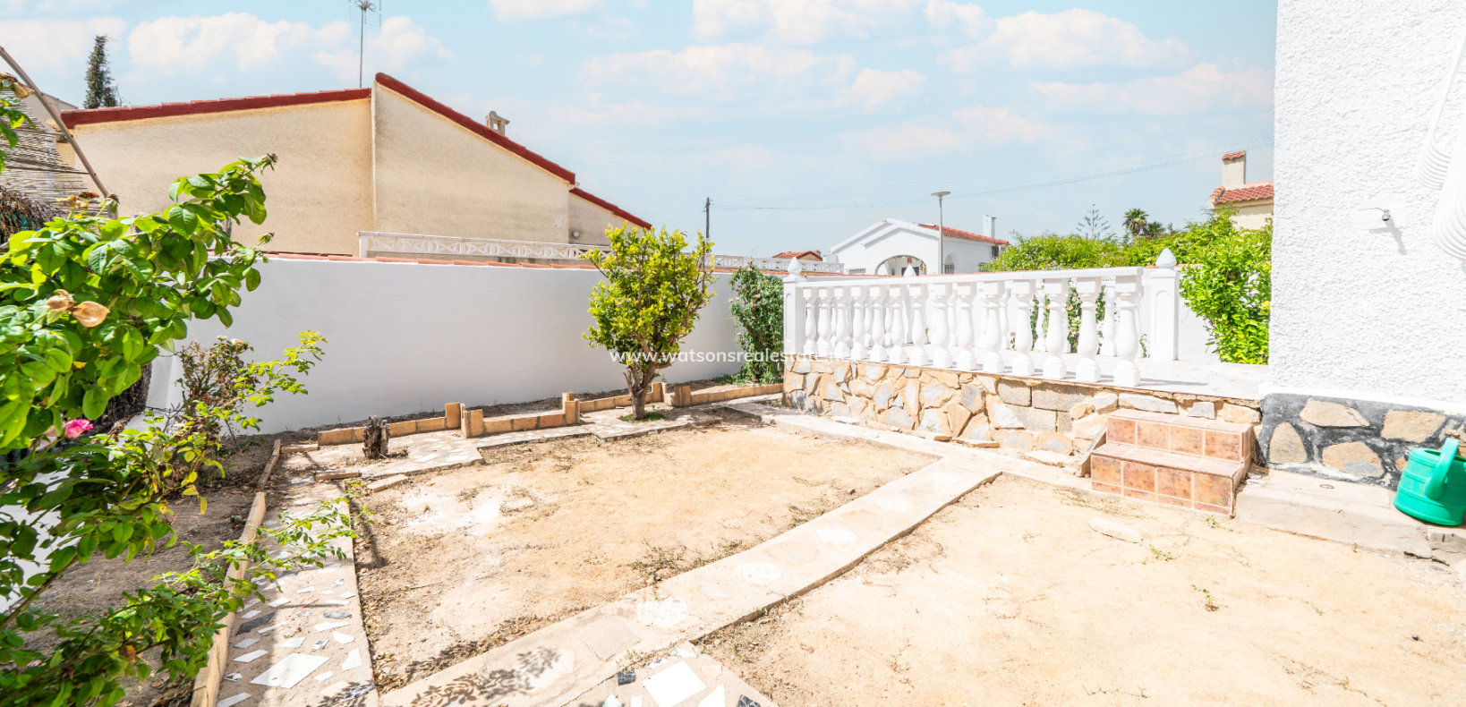 Venta - Chalet Independiente - Urb. La Marina