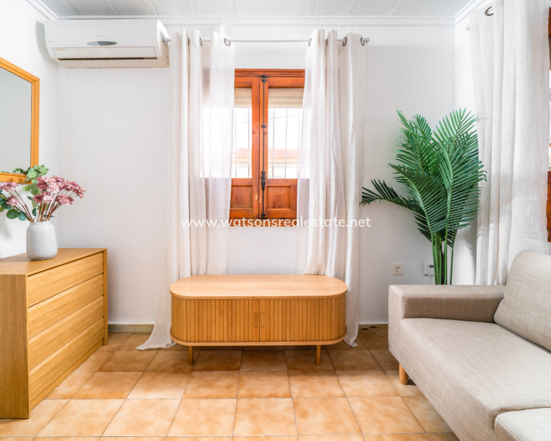 Venta - Chalet Independiente - Urb. La Marina