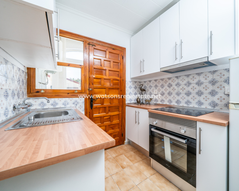 Venta - Chalet Independiente - Urb. La Marina