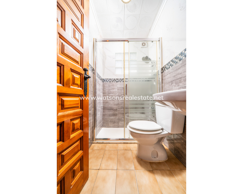 Venta - Chalet Independiente - Urb. La Marina