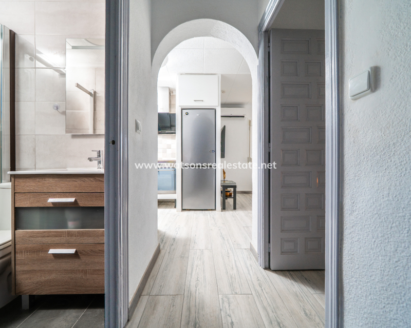 Venta - Chalet Independiente - Urb. La Marina