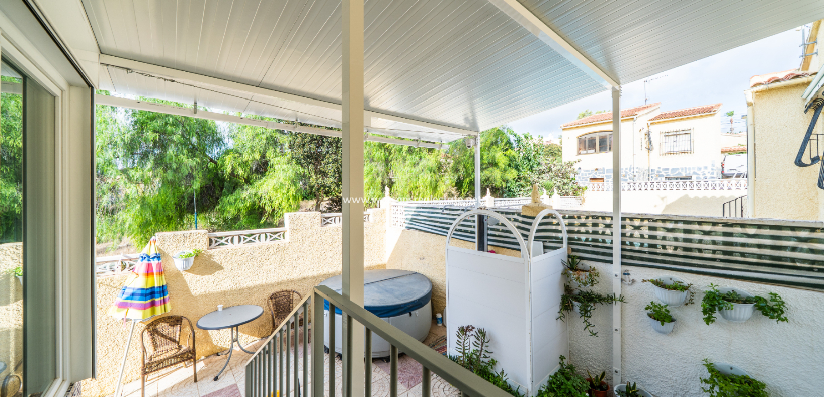 Venta - Chalet Independiente - Urb. La Marina