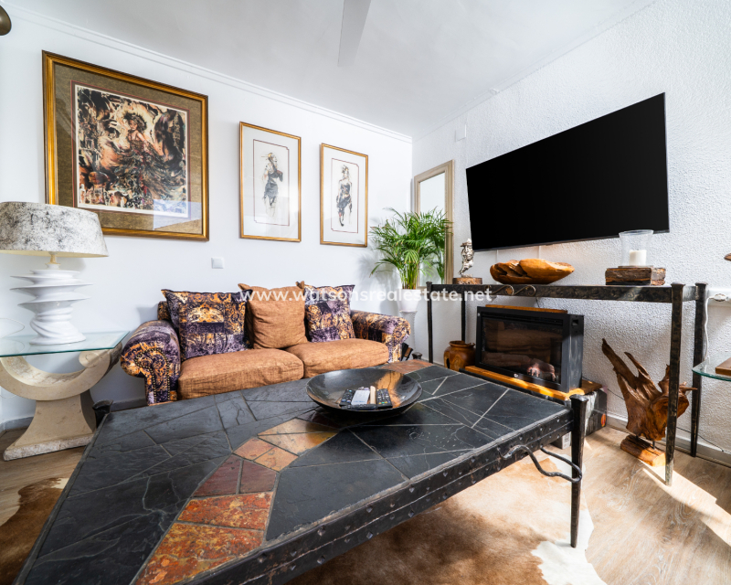 Venta - Chalet Independiente - Urb. La Marina