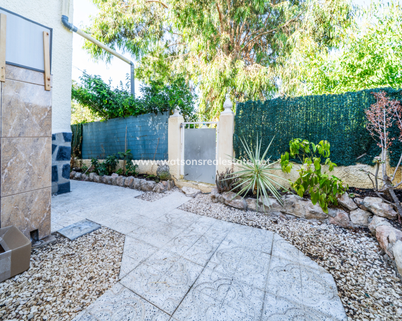 Venta - Chalet Independiente - Urb. La Marina