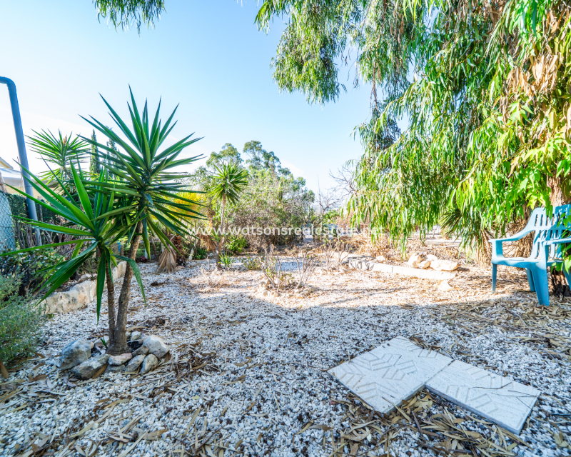 Venta - Chalet Independiente - Urb. La Marina