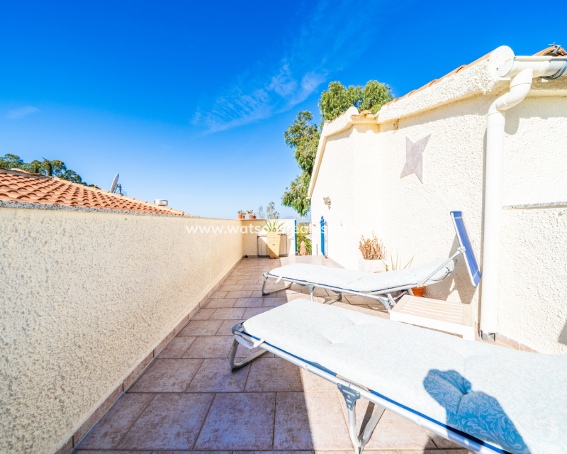 Venta - Chalet Independiente - Urb. La Marina