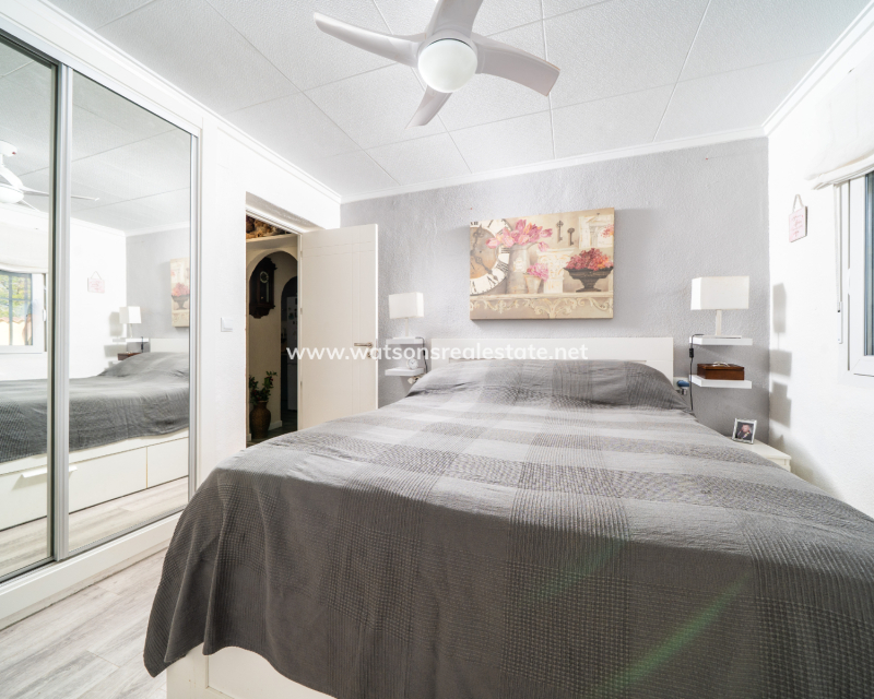 Venta - Chalet Independiente - Urb. La Marina