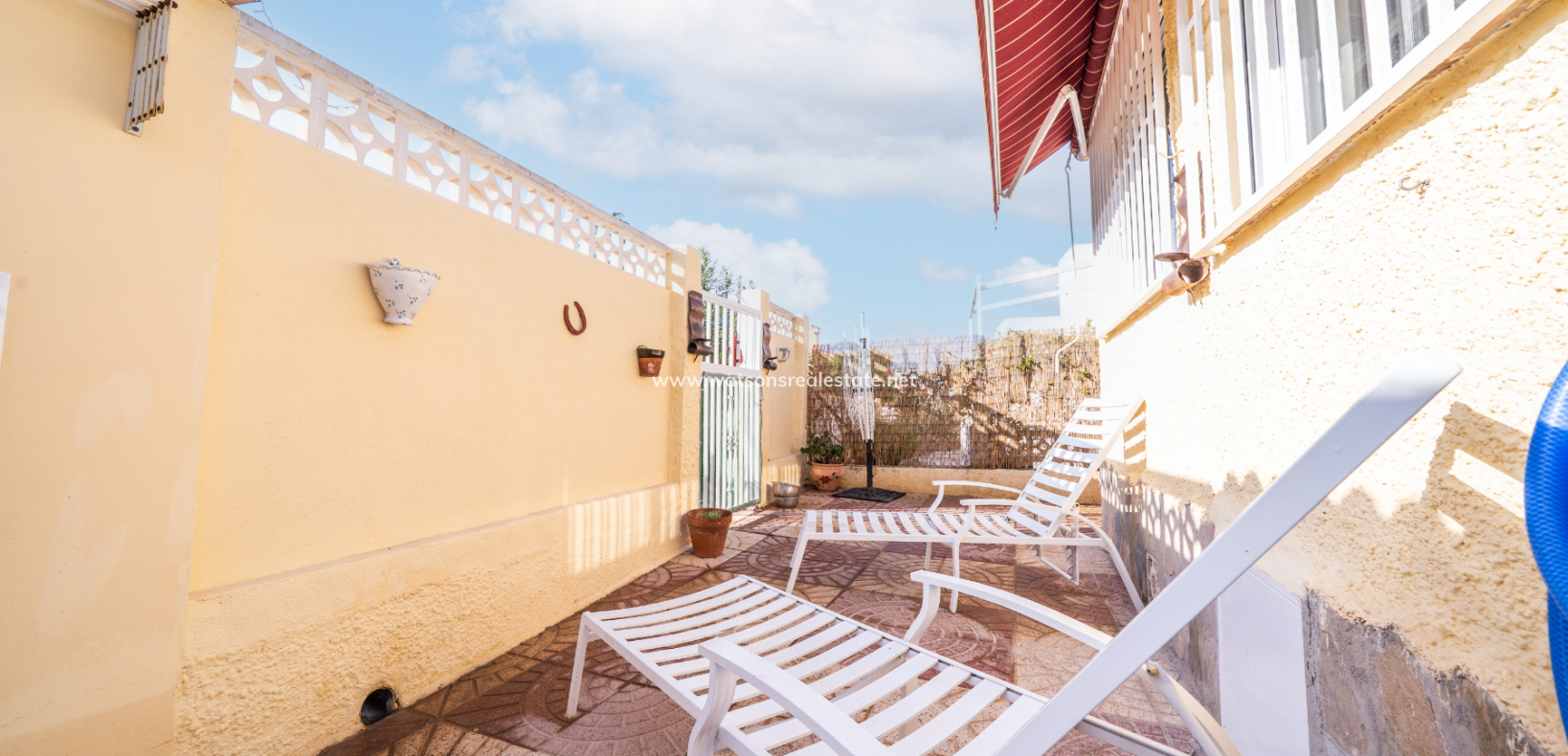 Venta - Chalet Independiente - Urb. La Marina