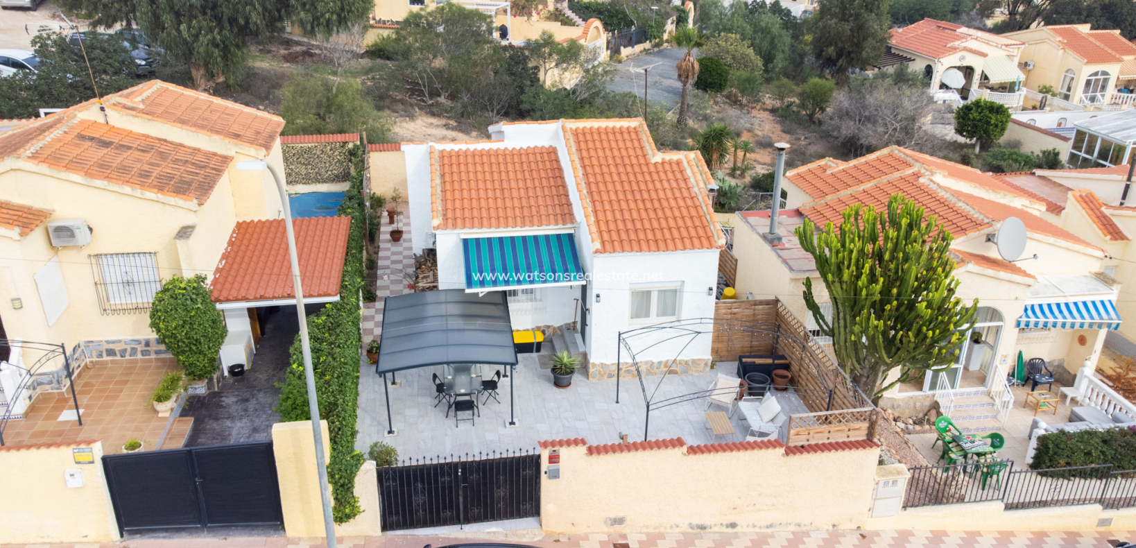 Venta - Chalet Independiente - Urb. La Marina