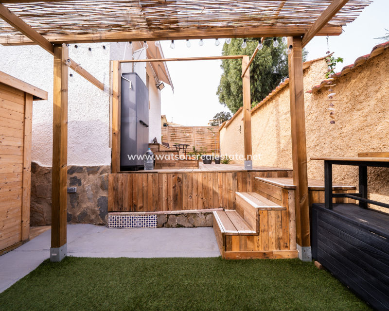 Venta - Chalet Independiente - Urb. La Marina