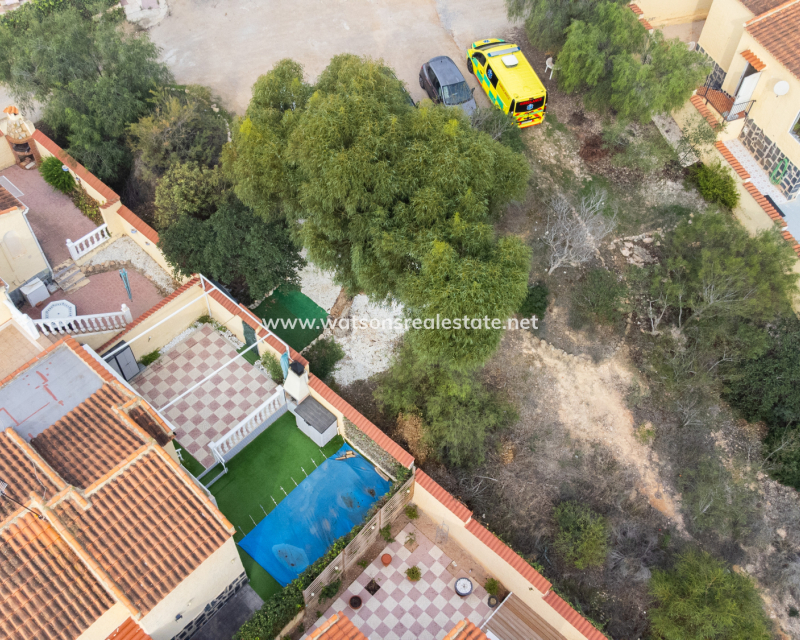 Venta - Chalet Independiente - Urb. La Marina