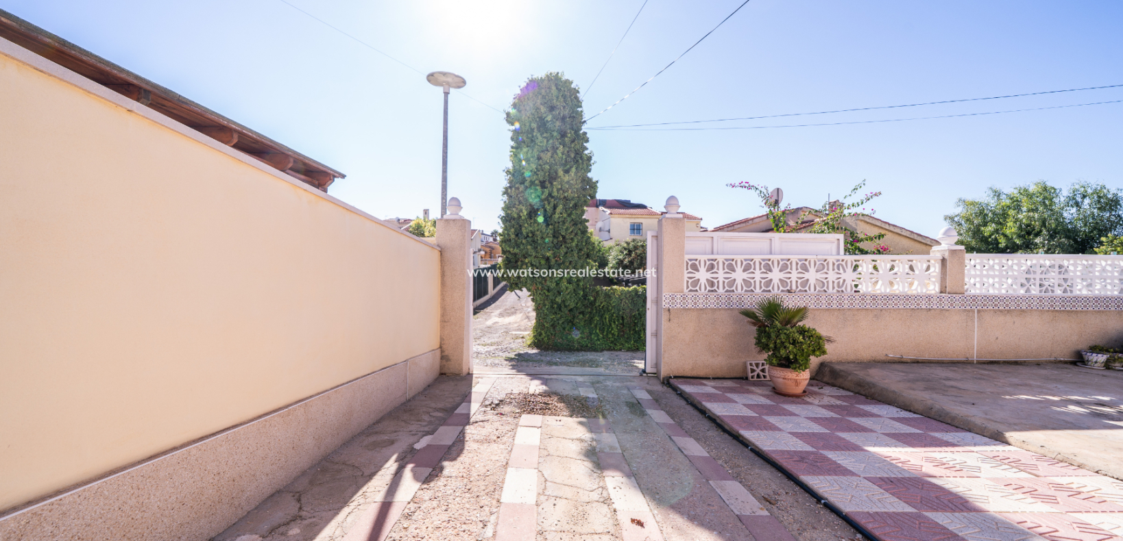 Venta - Chalet Independiente - Urb. La Marina