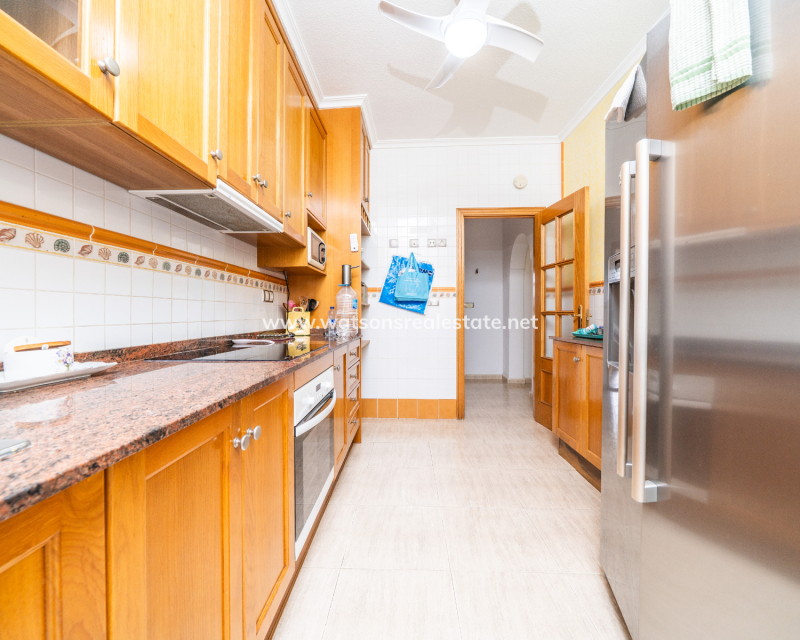 Venta - Chalet Independiente - Urb. La Marina