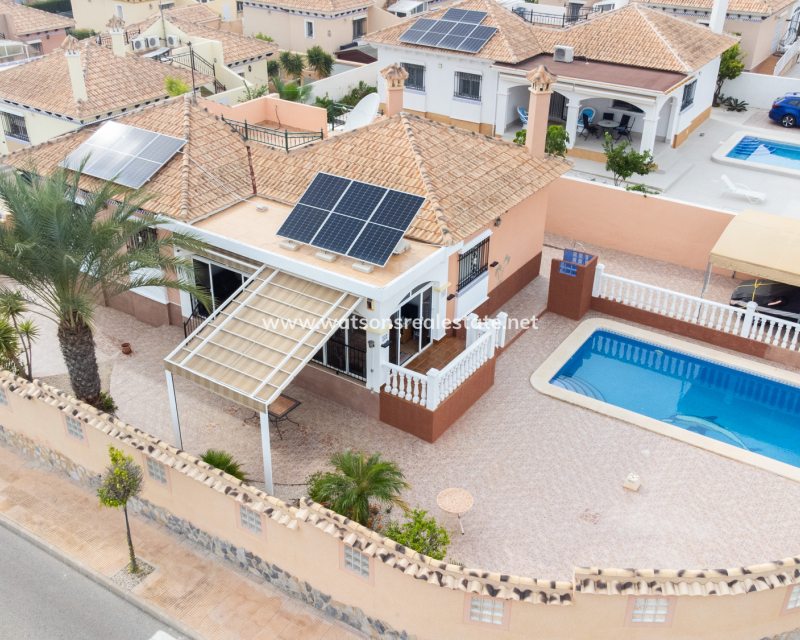 Venta - Chalet Independiente - Urb. La Marina