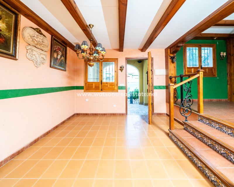 Venta - Chalet Independiente - Urb. La Marina