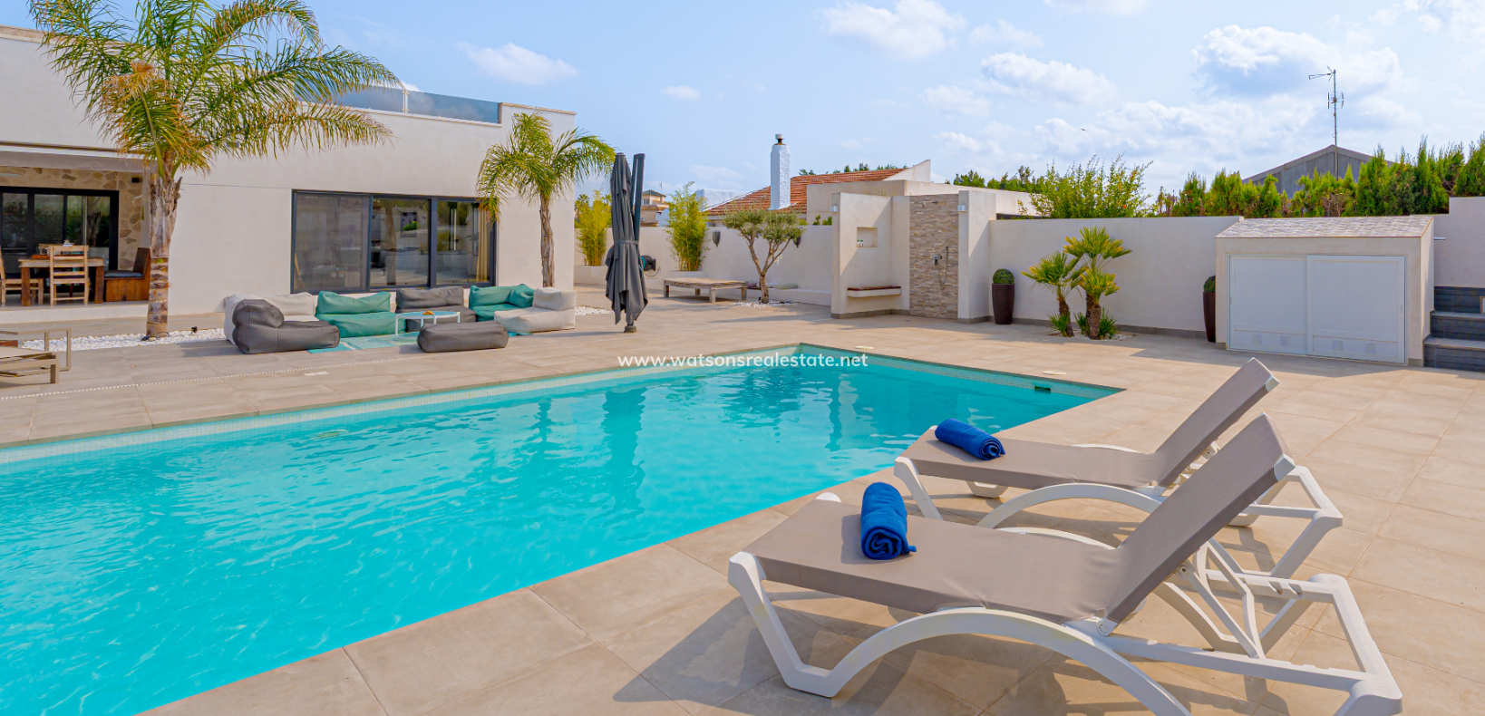 Venta - Chalet Independiente - Urb. La Marina