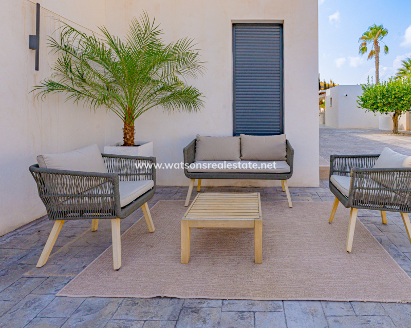 Venta - Chalet Independiente - Urb. La Marina