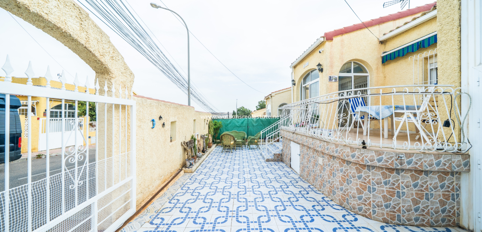 Venta - Chalet Independiente - Urb. La Marina