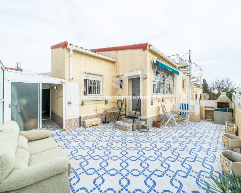 Venta - Chalet Independiente - Urb. La Marina