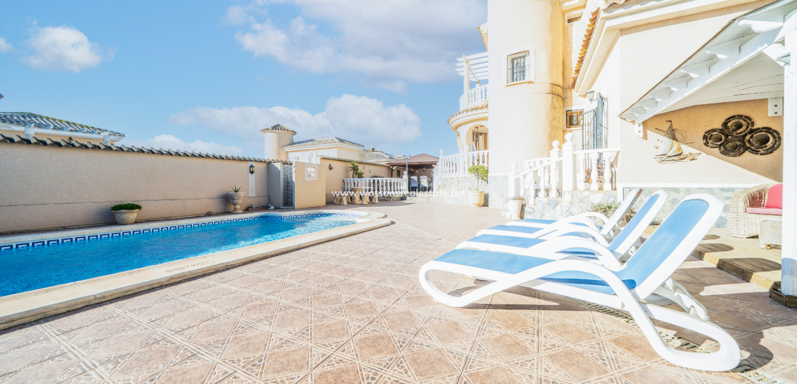 Venta - Chalet Independiente - Urb. La Marina