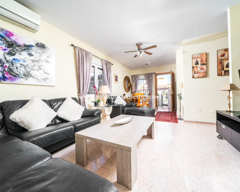 Venta - Chalet Independiente - Urb. La Marina
