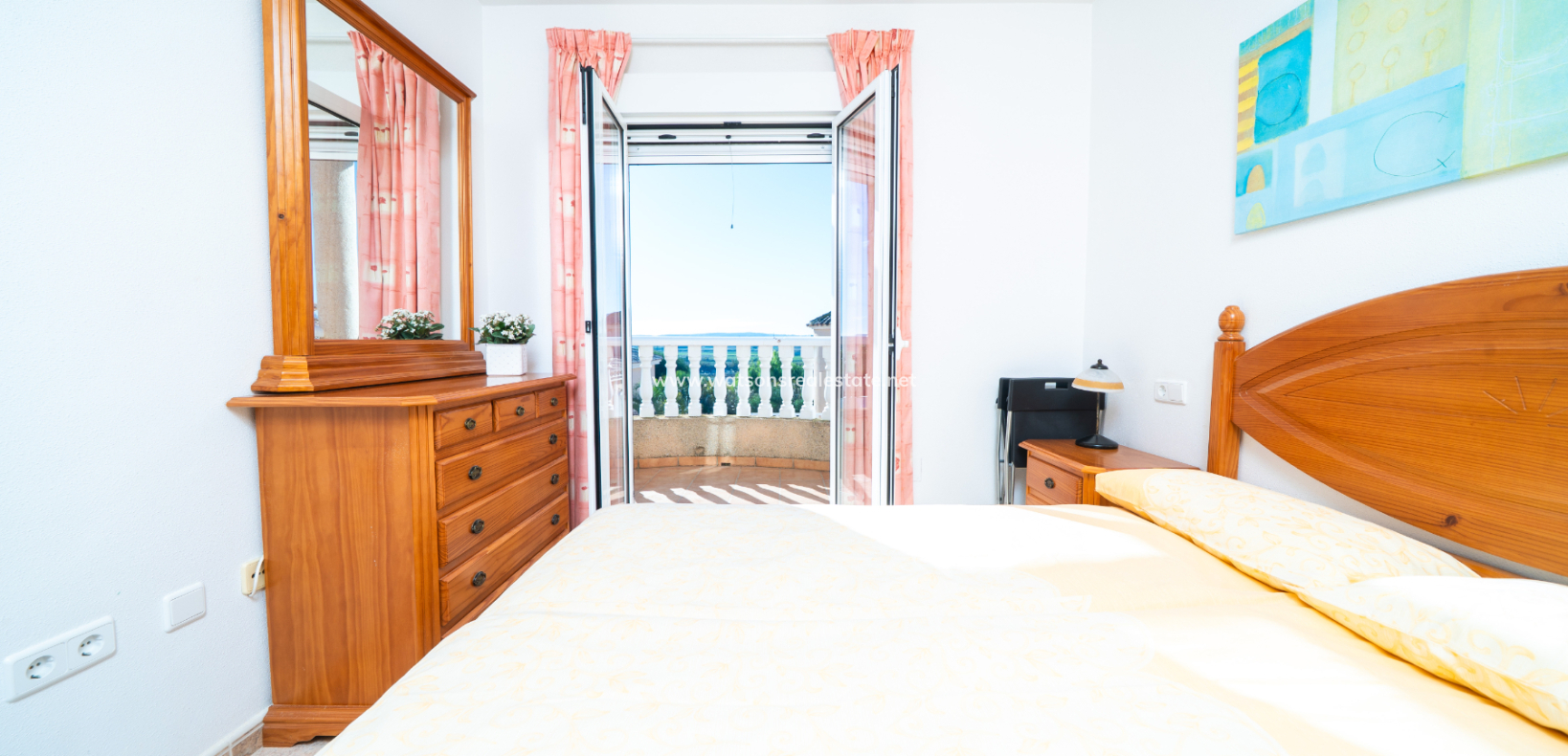 Venta - Chalet Independiente - Urb. La Marina